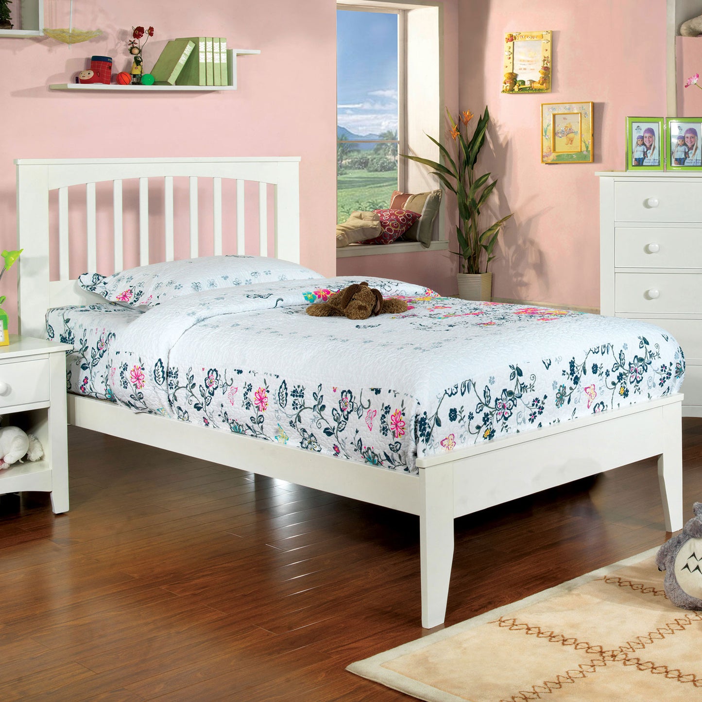 Pine Brook White Full Bed image